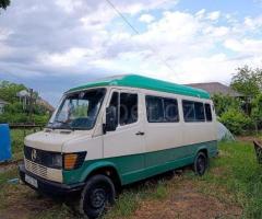 Mercedes 208 D 1995 Dizel 85 500000 km Mikroavtobuslar Mexanika