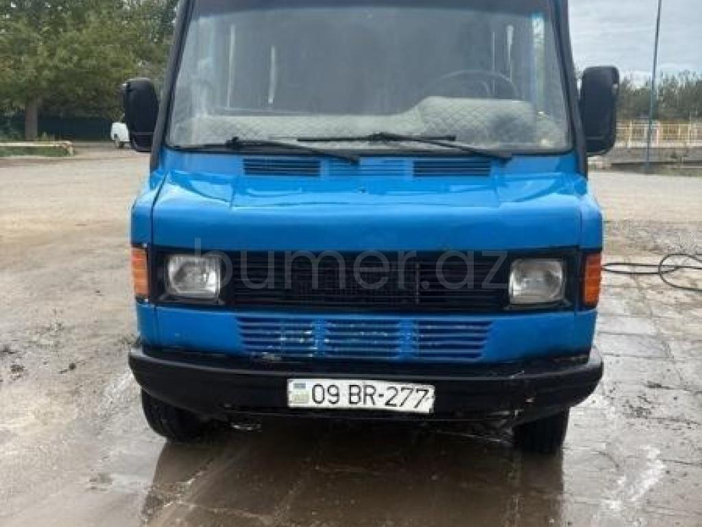 Mercedes 208 D 1991 Dizel 150 350000 km Mikroavtobuslar Mexanika