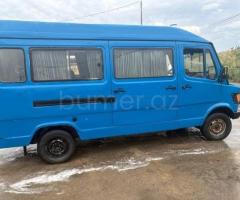 Mercedes 208 D 1991 Dizel 150 350000 km Mikroavtobuslar Mexanika
