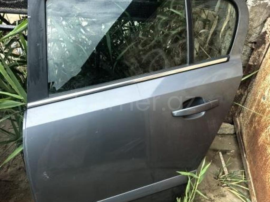 Ban-Kuza hissələr Opel