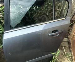 Ban-Kuza hissələr Opel
