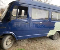 Mercedes 208 D 1992 Dizel 100 877000 km Mikroavtobuslar Mexanika