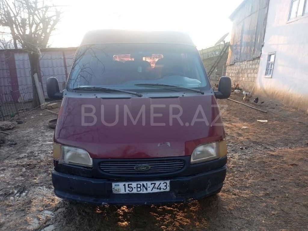 1998, 2.5L, 250000 km, Mexanika