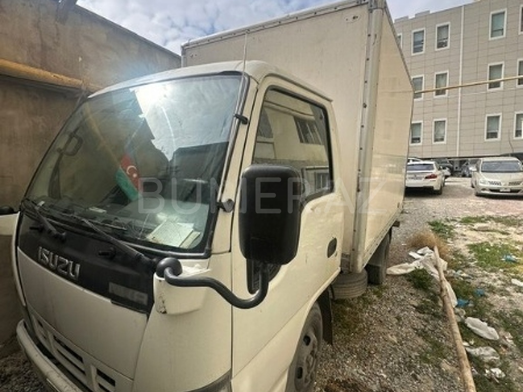 NHR 55 E  , 2008, 2.8L, 297000 km, Mexanika