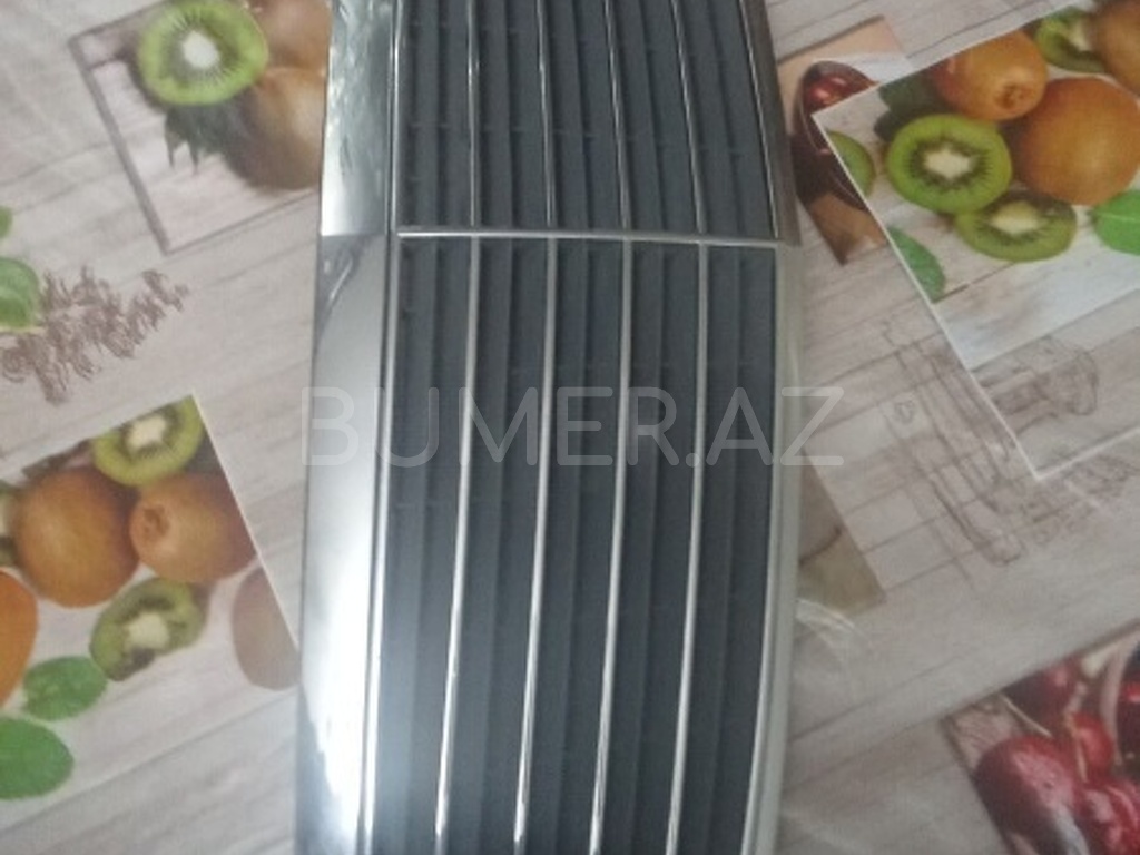 Ban-Kuza hissələr  Mercedes, Mercedes W211 radiator barmaqlığı