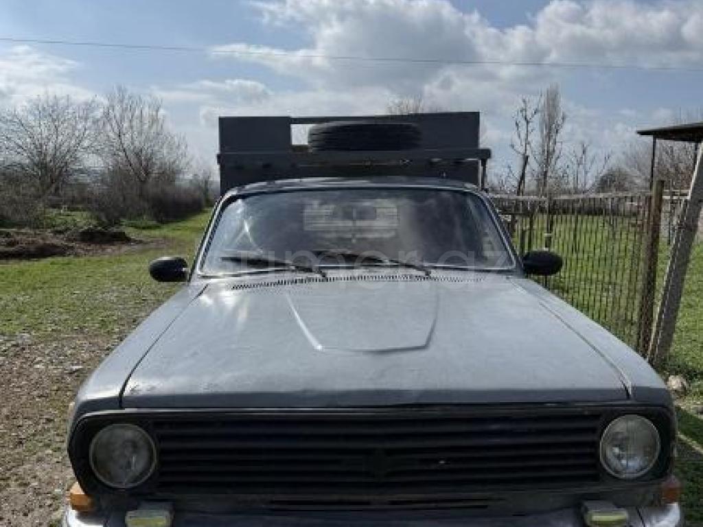 GAZ 24 1988 Benzin 100 Universal 100000 km Mexanika