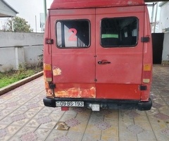 1990, 2.5L, 990000 km, Mexanika