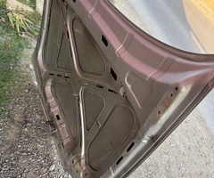 Ban-Kuza hissələr  Opel, Opel kapotu