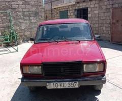 LADA (VAZ) 2107 1982 Benzin 72 Sedan 993124777 km Mexanika