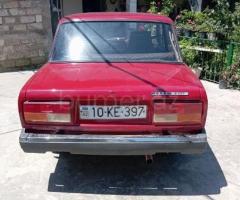 LADA (VAZ) 2107 1982 Benzin 72 Sedan 993124777 km Mexanika