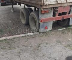1990 Böyük yük qoşquları