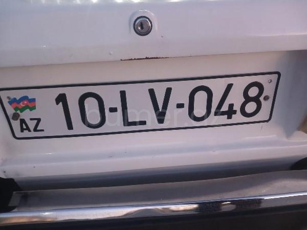 10-LV-048
