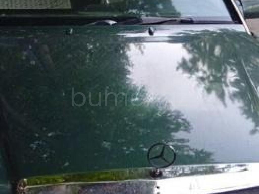 Mercedes 190 1992 Benzin 118 Sedan 60905 km Mexanika