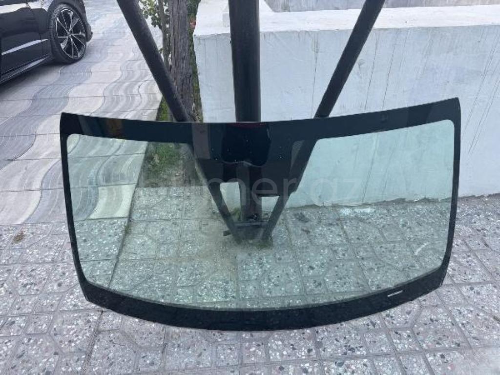 Ban-Kuza hissələr Hyundai