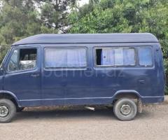 Mercedes 208 D 1992 Dizel 80 500000 km Mikroavtobuslar Mexanika