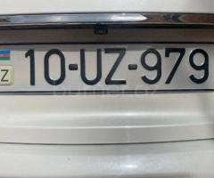 10-UZ-979