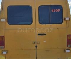 Mercedes 208 D 1991 Dizel 130 450000 km Mikroavtobuslar Mexanika