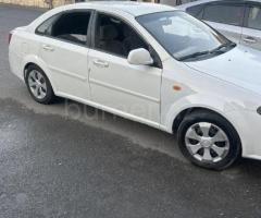 Daewo Gentra 2014 Benzin 107 Sedan 300000 km Mexanika