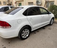 Volkswagen Polo 2015 Benzin 110 Hetçbek 221300 km Avtomat