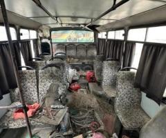 Isuzu Ecobus 2004 Dizel 150 232000 km Avtobuslar Mexanika