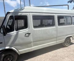 Mercedes 208 D 1994 Dizel 79 400000 km Mikroavtobuslar Mexanika