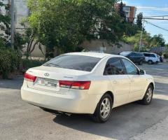 Hyundai Sonata 2006 Benzin 161 Sedan 210000 km Avtomat