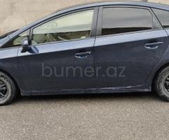 Toyota Prius 2012 Hibrid 98 Filtbek 480000 km Avtomat