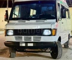 Mercedes 208 D 1992 Dizel 100 651000 km Mikroavtobuslar Mexanika