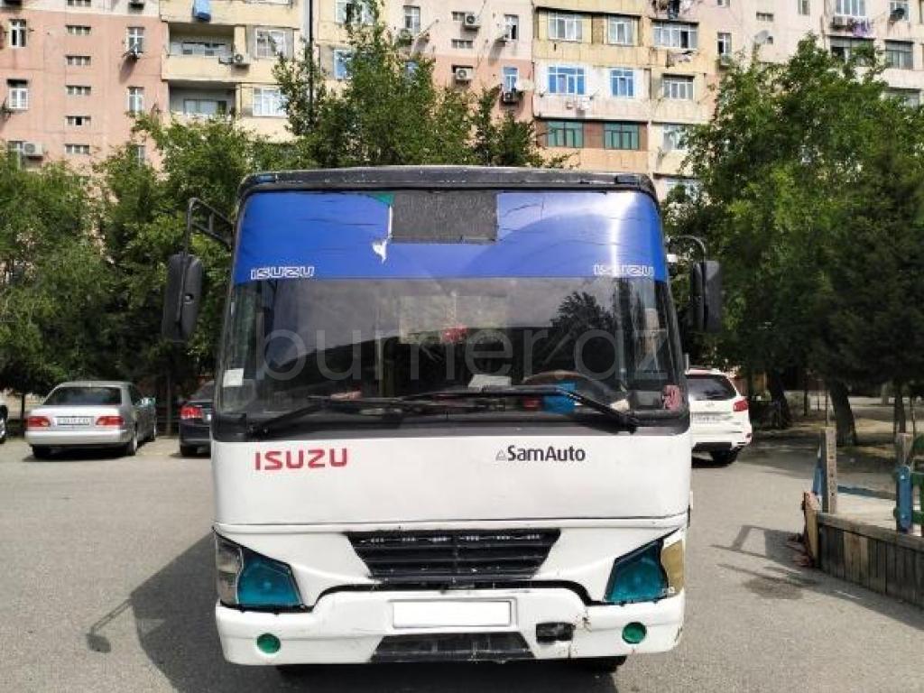 Isuzu NP 37 2008 Dizel 177 350000 km Avtobuslar Mexanika