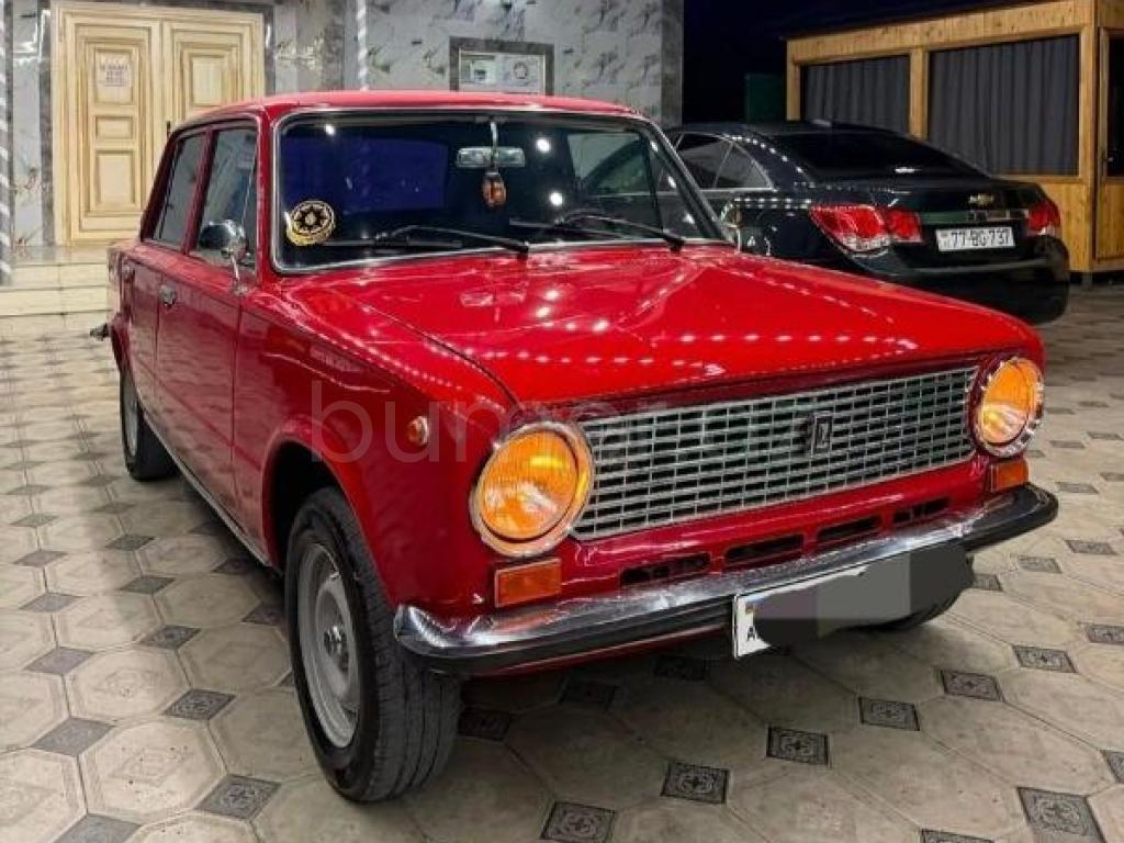 LADA (VAZ) 21011 1985 Benzin 64 Sedan 345876 km Mexanika