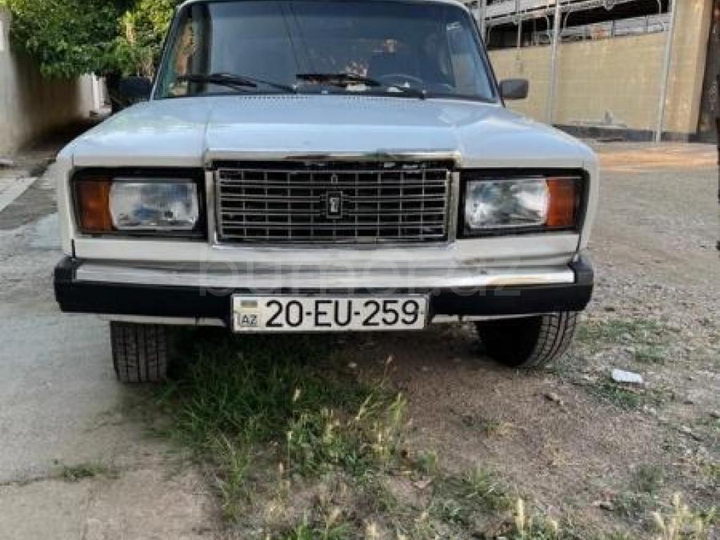 LADA (VAZ) 2107 2008 Benzin 77 Sedan 20000 km Mexanika