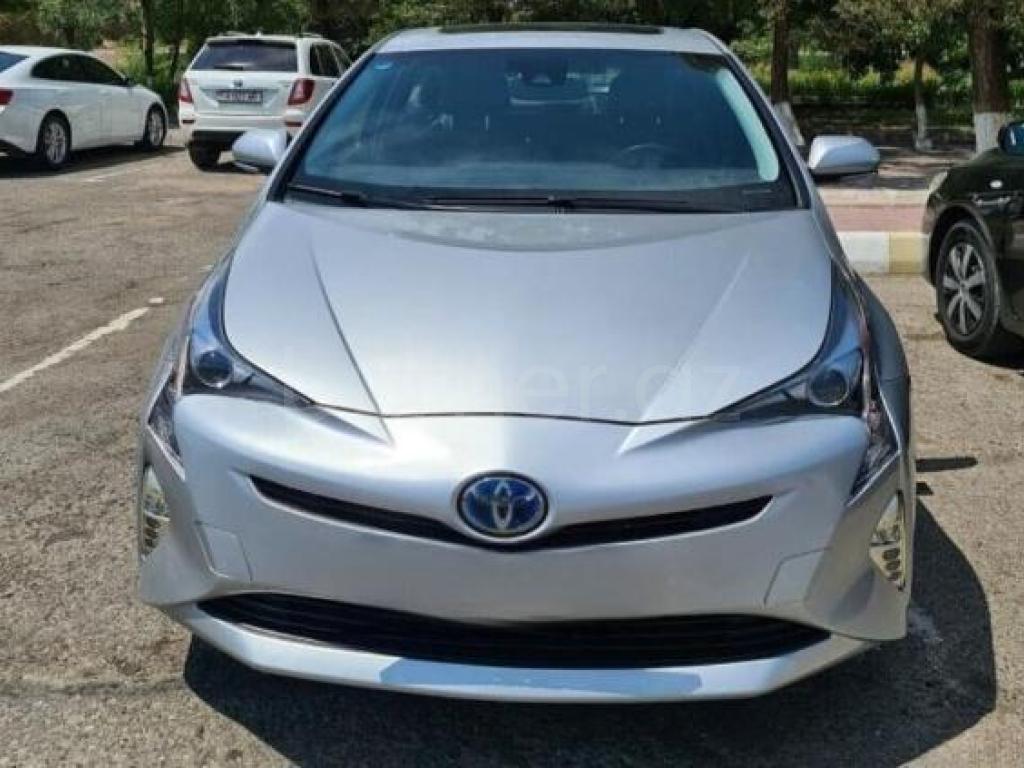 Toyota Prius 2016 Hibrid 98 Filtbek 398000 km Avtomat