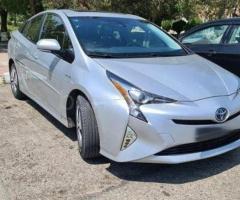 Toyota Prius 2016 Hibrid 98 Filtbek 398000 km Avtomat