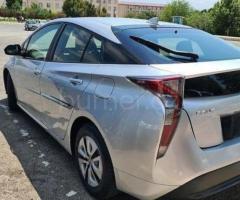 Toyota Prius 2016 Hibrid 98 Filtbek 398000 km Avtomat