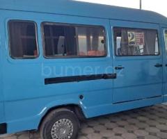 Mercedes 208 D 1991 Dizel 78 450000 km Mikroavtobuslar Mexanika