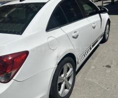 Chevrolet Cruze 2015 Benzin 140 Sedan 172000 km Avtomat