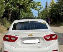 Chevrolet Cruze 2017 Benzin 153 Sedan 305123 km Avtomat