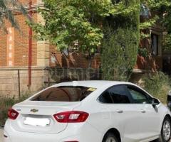 Chevrolet Cruze 2017 Benzin 153 Sedan 305123 km Avtomat