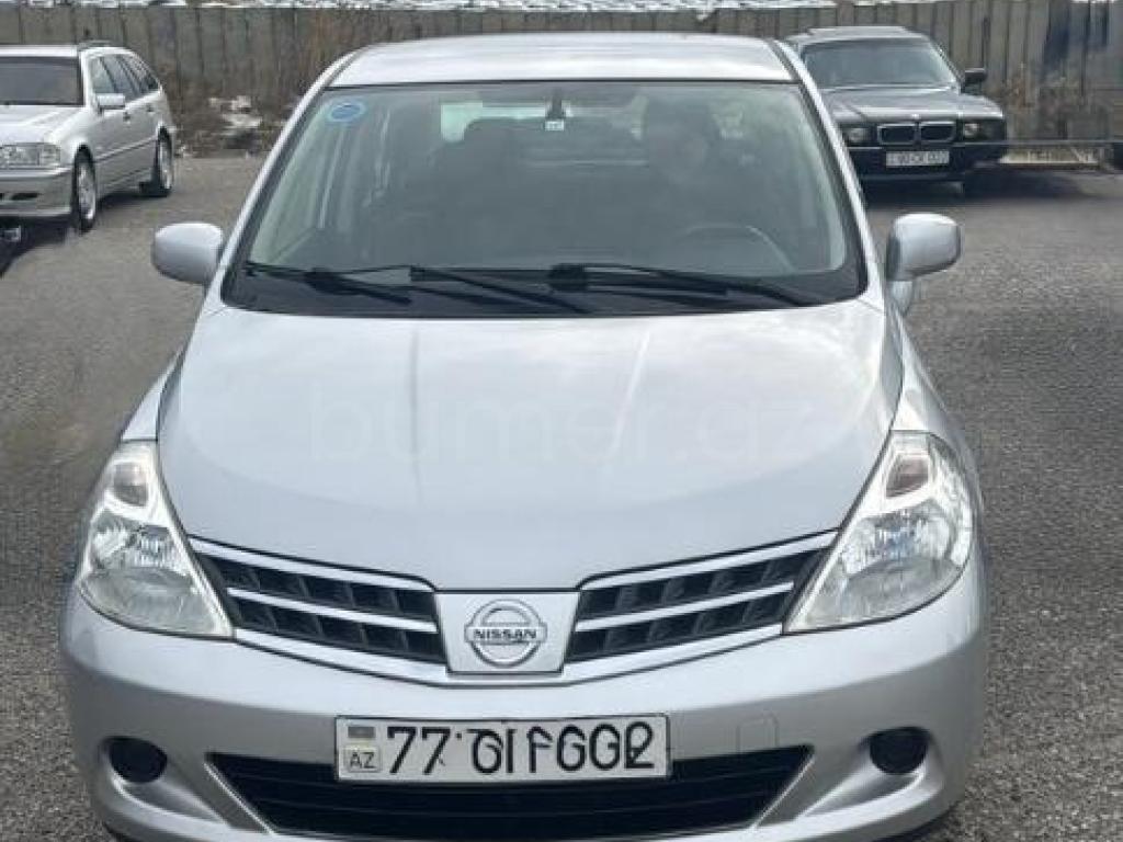 Nissan Tiida 2011 Benzin 109 Sedan 147800 km Avtomat