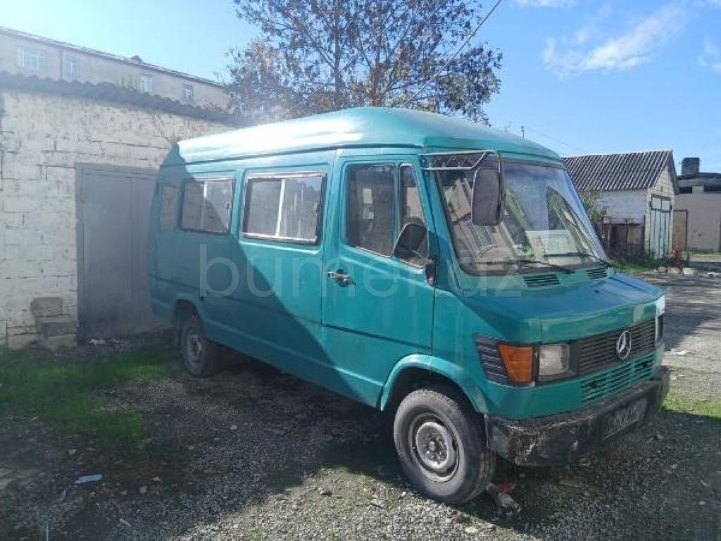 Mercedes 208 D 1991 Dizel 79 450000 km Avtobuslar Mexanika