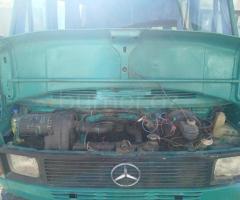 Mercedes 208 D 1991 Dizel 79 450000 km Avtobuslar Mexanika