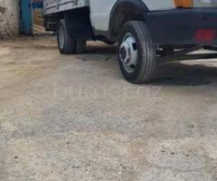 MARKALAR GAZ 3302-288 1999 Benzin 131 213498 km Mexanika
