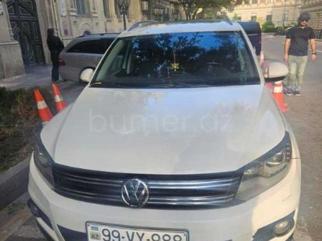 Volkswagen Tiguan 2012 Benzin 200 Offoard / SUV 241000 km Avtomat