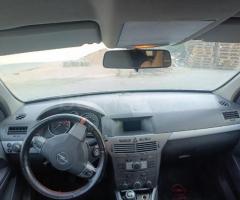 Opel Astra 2006 Benzin 115 Universal 404863 km Mexanika