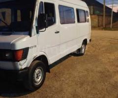 Mercedes 208 D 1995 Dizel 131 570000 km Avtobuslar Mexanika