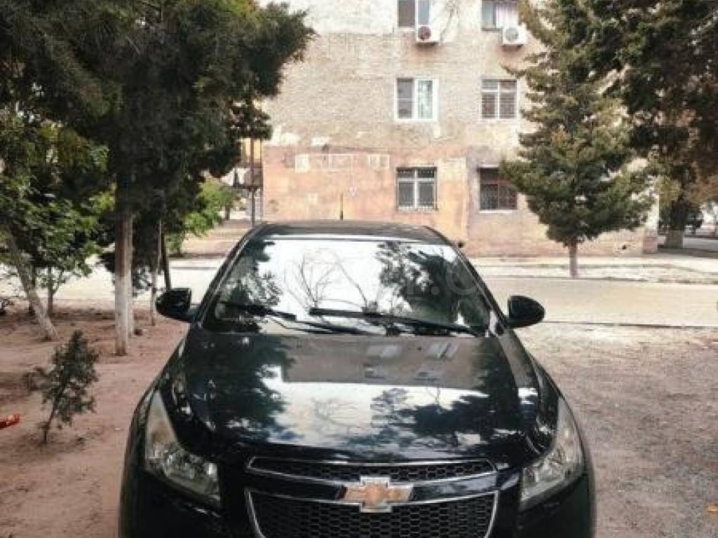 Chevrolet Cruze 2011 Benzin 140 Sedan 420000 km Avtomat