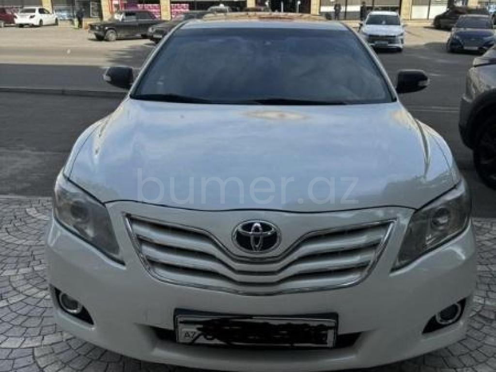 Toyota Camry 2010 Benzin 167 Sedan 330000 km Avtomat
