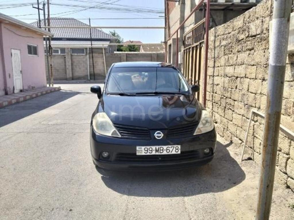 Nissan Tiida 2008 Benzin 110 Sedan 300000 km Avtomat