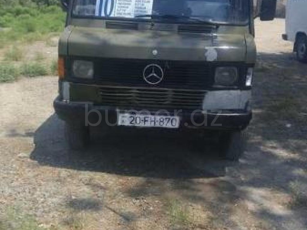 Mercedes 208 D 1992 Dizel 83 310000 km Mikroavtobuslar Mexanika
