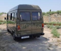 Mercedes 208 D 1992 Dizel 83 310000 km Mikroavtobuslar Mexanika